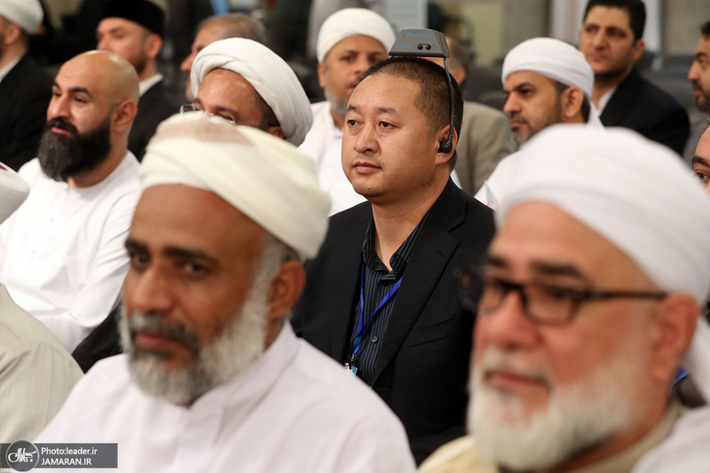 دیدار مسئولان نظام و مهمانان کنفرانس وحدت اسلامی با رهبر معظم انقلاب