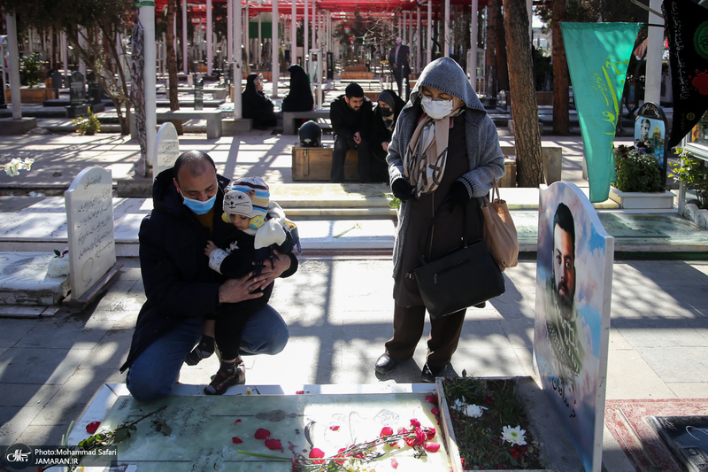 مهمانی لاله ها در قطعه شهدای بهشت زهرا