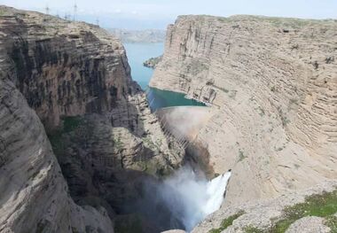 حجم آورد سد دز  ۳.۵ برابر سال آبی قبل شد