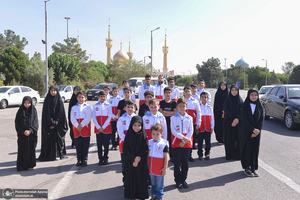 بدرقه 22 هزار امدادگر هلال احمر از جوار حرم امام خمینی (س)