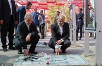 حضور پزشکیان بر مزار شهدای تجاوز رژیم صهیونیستی علیه ایران (2)