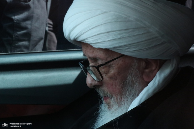 آیت الله وحید خراسانی تجاوز اسرائیل به ایران را محکوم کرد