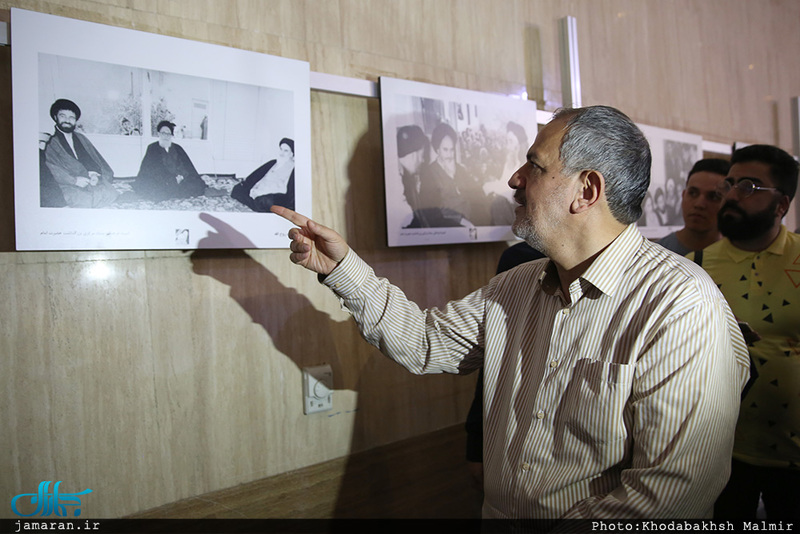 بازدید احمد مسجد جامعی از نمایشگاه عطر یاس در حرم مطهر امام خمینی (س)  /1