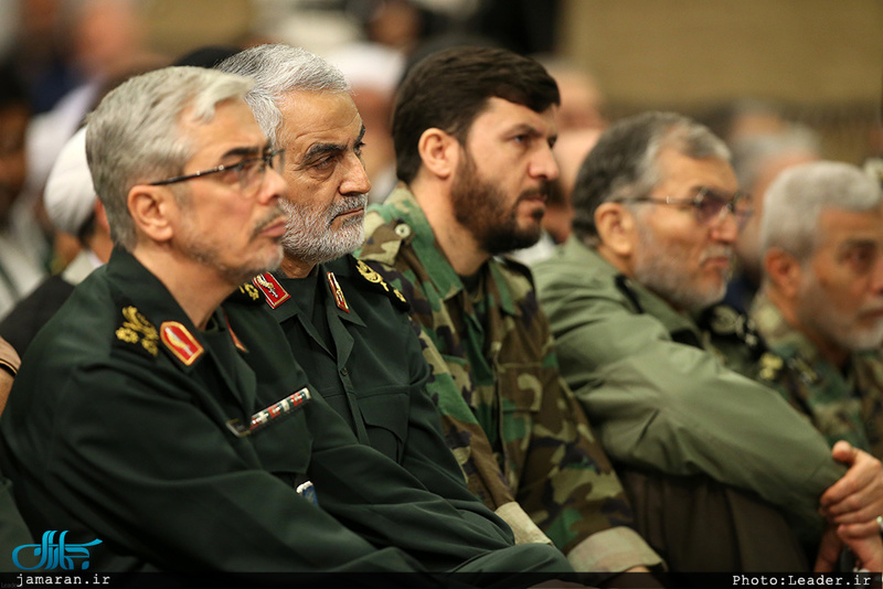 دیدار دست‌اندرکاران راهیان نور با رهبر معظم انقلاب - سردار قاسم سلیمانی - پرتره قاسم سلیمانی