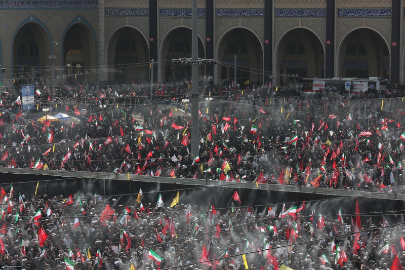 مراسم وداع با رهبر شهید انقلاب در مصلی تهران