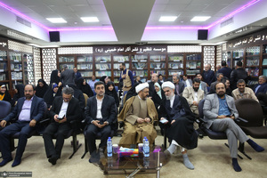 دیدار نوروزی رئیس موسسه تنظیم و نشر آثار امام خمینی (س) با کارکنان این موسسه