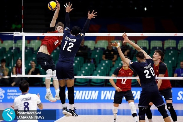 پشت پرده پوشاندن پرچم ایران در لباس والیبالیست ها!