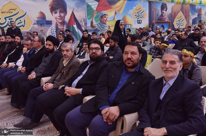 مراسم تجلیل از دانش آموزان برگزیده فرهنگی، هنری و قرآن، عترت و نماز منطقه 19