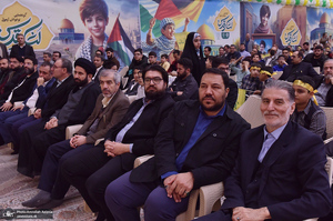 مراسم تجلیل از دانش آموزان برگزیده فرهنگی، هنری و قرآن، عترت و نماز منطقه 19