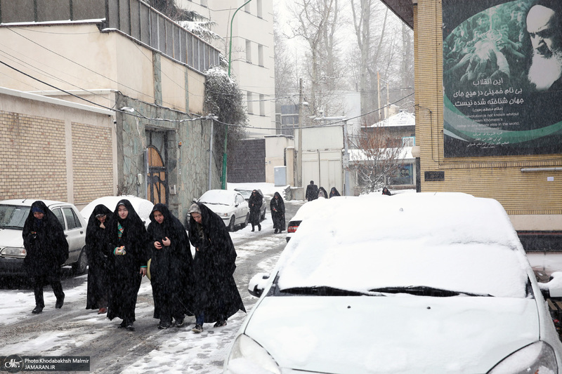 بازدید جمعی از دانش آموزان از بیت امام خمینی (س) در جماران 1