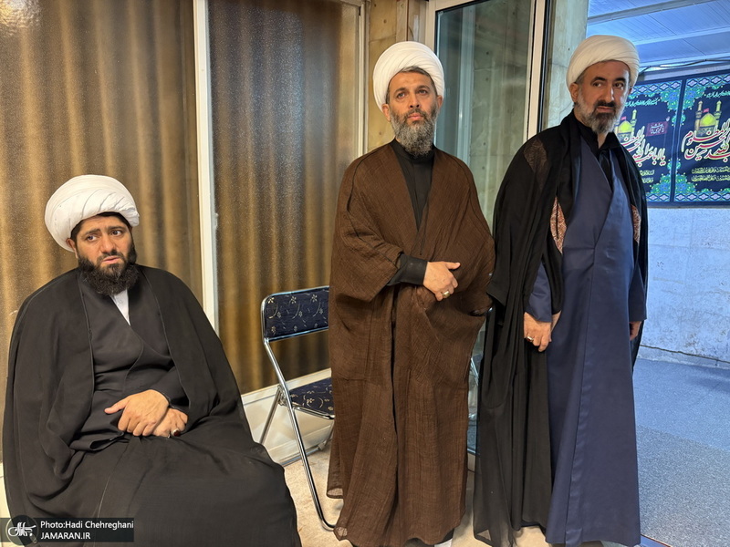 مراسم عزاداری روز تاسوعای حسینی در بیوت مراجع و علماء‎