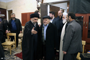 حضور شخصيت هاي سياسي در منزل مرحوم آیت الله بجنوردی 1