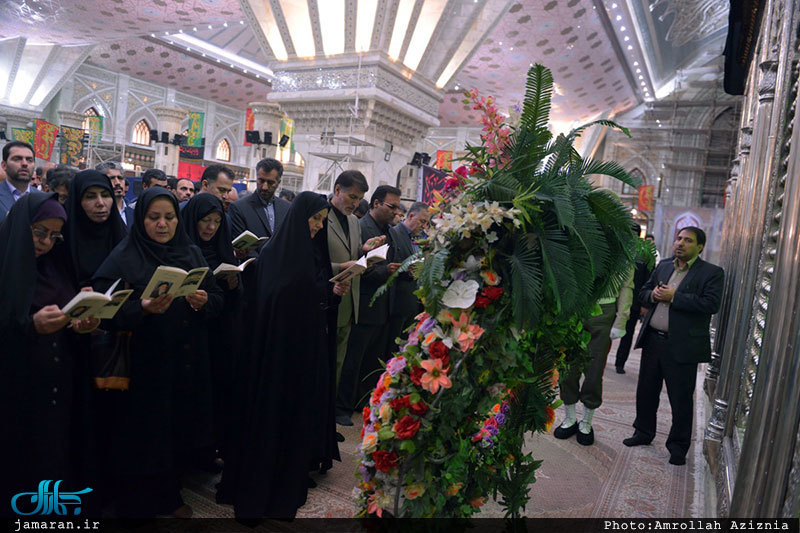 تجدید میثاق کارکنان سازمان ملی استاندارد با آرمان های امام خمینی(س)