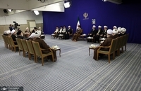 دیدار دست‌اندرکاران همایش بین‌المللی علامه میرزای نائینی با رهبری (4)