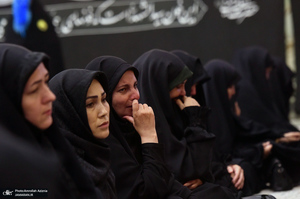 چهارمین شب عزاداری حضرت اباعبدالله الحسین (ع) در حرم امام خمینی