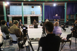 دیدار اعضای شورای مرکزی حزب اعتماد ملی با سید حسن خمینی