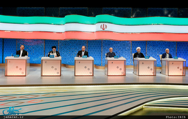 تعلیق تحریم های آمریکا در آستانه انتخابات/ عملکرد قابل قبول روحانی/ اعجاز شبکه های اجتماعی


