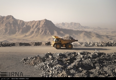 کشف 14 منطقه امیدبخش معدنی در گناباد