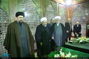 تجدید میثاق رئیس قوه قضائیه و مسئولان عالی قضایی با آرمان‌های امام خمینی(س) 