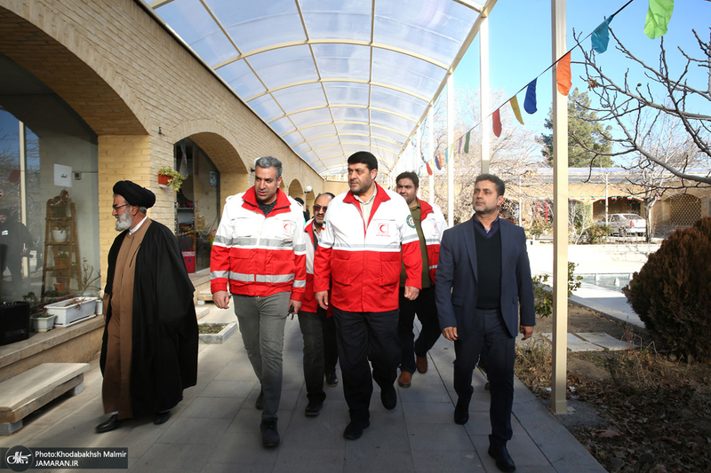 بازدید رئیس جمعیت هلال‌احمر  از بیت تاریخی حضرت امام در خمین