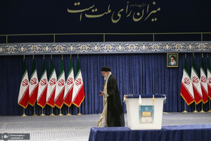 حضور رهبر معظم انقلاب اسلامی در انتخابات ریاست جمهوری چهاردهم
