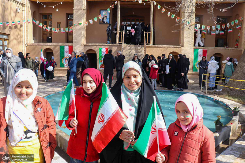 راهپیمایی باشکوه 22 بهمن در خمین