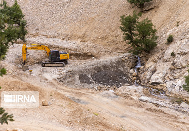 سیلاب شهر بهارستان را تهدید می‌کند