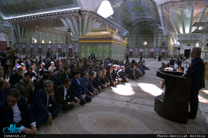 تجدید میثاق استاندار و جمعی از استانداری استان البرز با آرمان های حضرت امام خمینی(س)