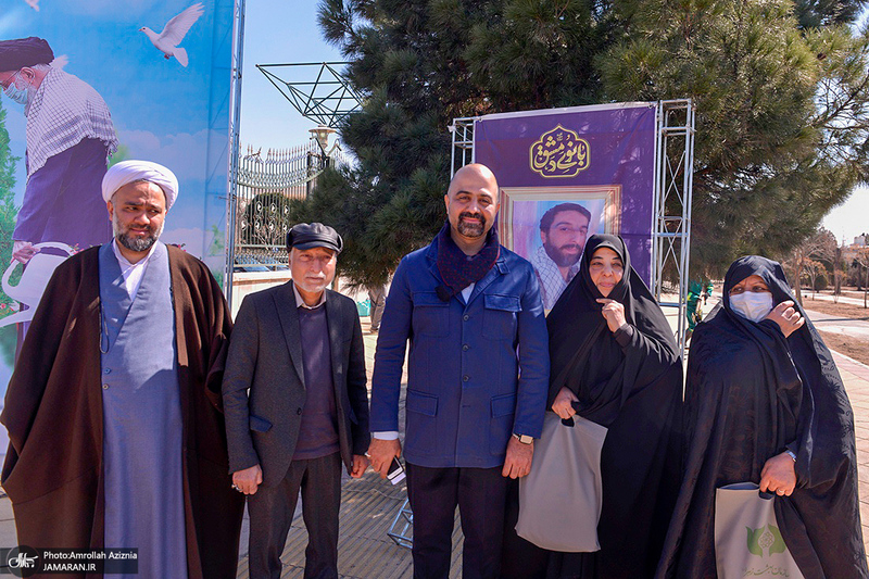 مراسم درختکاری در جوار حرم مطهر امام خمینی (س)