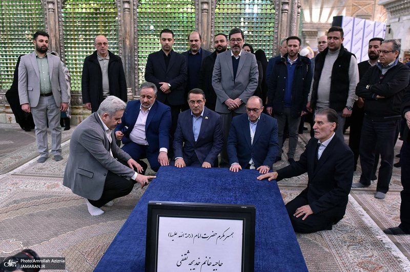 تجدید میثاق مدیران و کارکنان سازمان اداری استخدامی کشور با آرمان های امام راحل