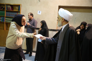 ورکشاپ هنر ی دانش آموزان هنرستان یادگار امام در حسینیه جماران