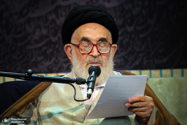 دعوت آیت‌الله العظمی دستغیب از مردم برای حضور در راهپیمایی ۲۲ بهمن