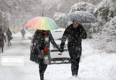 بارش برف غرب کردستان را فرا می‌گیرد