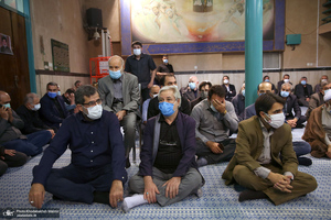 مراسم تشییع حجت الاسلام و المسلمین محتشمی پور در حسینیه جماران