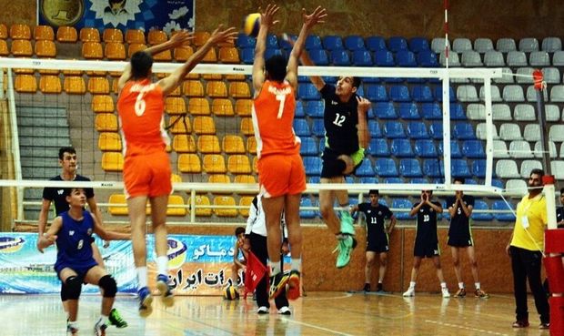 مسابقات والیبال چهارجانبه استان یزد آغاز شد