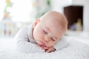 عوامل بیخوابی از نوزادی تا 18 سالگی