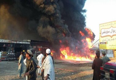 تصاویر/ انفجار تانکر سوخت در افغانستان


