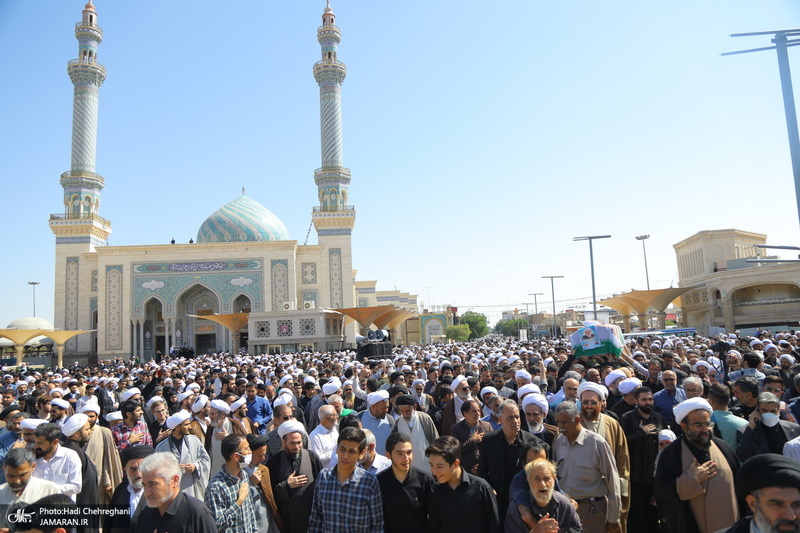 تشییع مرحوم آیت الله عباسعلی سلیمانی (ره) در حرم مظهر حضرت معصومه (س)