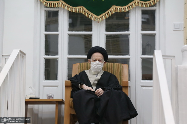 آیت الله شبیری زنجانی کدام مساله را وظیفه همگانی دانستند؟/درخواست ایشان از طلاب چه بود؟/بالاترین عبادت را چه عنوان کردند؟