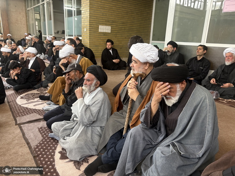 مراسم عزاداری روز تاسوعای حسینی در بیوت مراجع و علماء‎