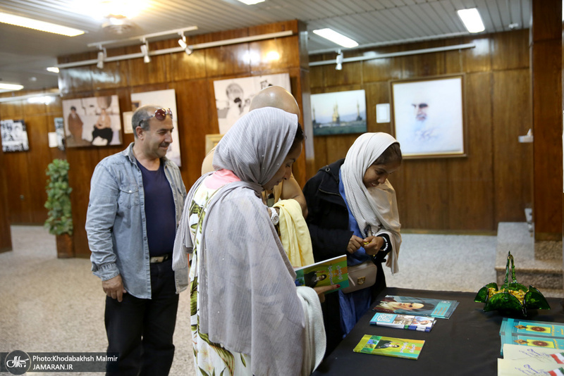 بازدید گردشگران خارجی از بیت امام خمینی(س) در جماران