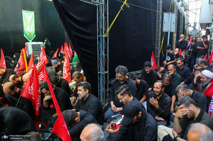 عزاداری ظهر عاشورا در جوار مقتل رهبر شهید انقلاب