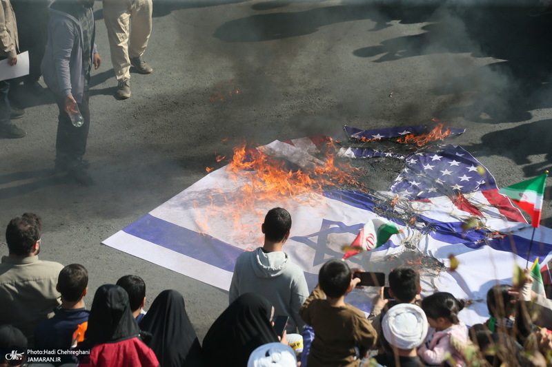 راهپیمایی باشکوه 13 آبان در قم