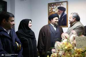 دیدار مدیر عامل و  کارکنان کیش ایر با یادگار امام