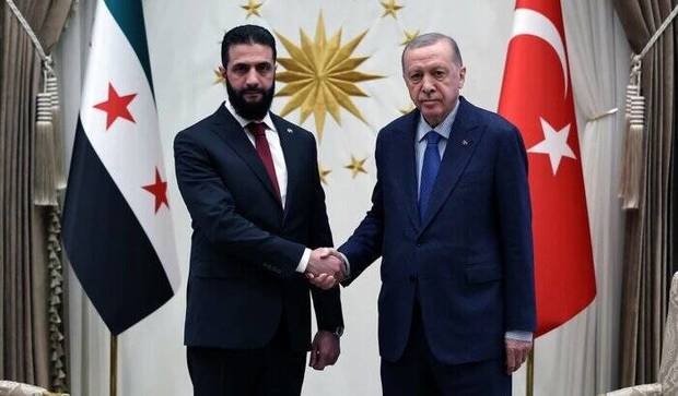 میدل ایست آی: ترکیه به دنبال تثبیت اوضاع سوریه با استفاده از توان نظامی خود و پر کردن خلأ قدرت ناشی از خروج روسیه و ایران از این کشور است/  اساس توافق آنکارا و دمشق، ترکیه پوشش هوایی و حمایت نظامی را برای دولت جدید سوریه تأمین خواهد کرد