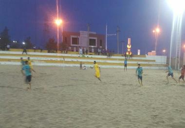 گلساپوش یزد قهرمان مسابقات فوتبال ساحلی چهارجانبه شد