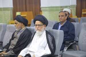 نشست «قرآن و عترت، محور اتحاد مسلمانان در اندیشه امام خمینی(س)» به زبان اردو