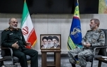 نشست مشترک فرماندهان ارتش و سپاه/ سرلشکر وحیدی: نیروهای مسلح پوزه قدرت‌های تروریستی را به خاک مالیدند/ سرلشکر حاتمی: وحدت ارتش و سپاه کلید فتح قله‌های امنیت و اقتدار است