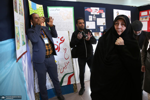 بازدید خانم دکتر فاطمه طباطبایی از دومین هفته فرهنگی بر آستان آفتاب