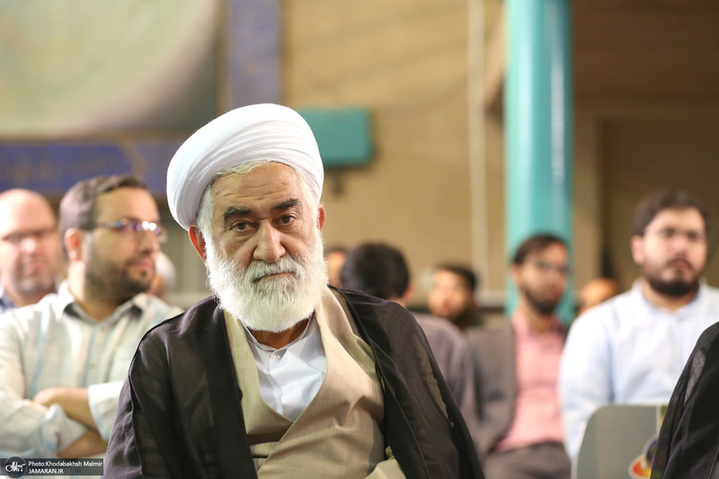 دیدار اعضای جبهه فرهنگی نقلاب اسلامی با سید حسن خمینی